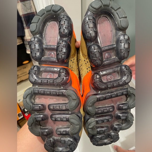 Nike Air Vapormax Flyknit 2 Brown with Orange and Blue - Picture 7 of 9